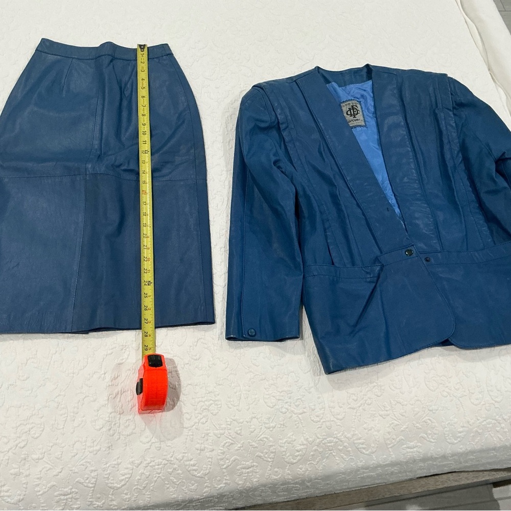 Norcuero Genuine Leather Blue Jacket and skirt set. Vintage from the 1980’s
